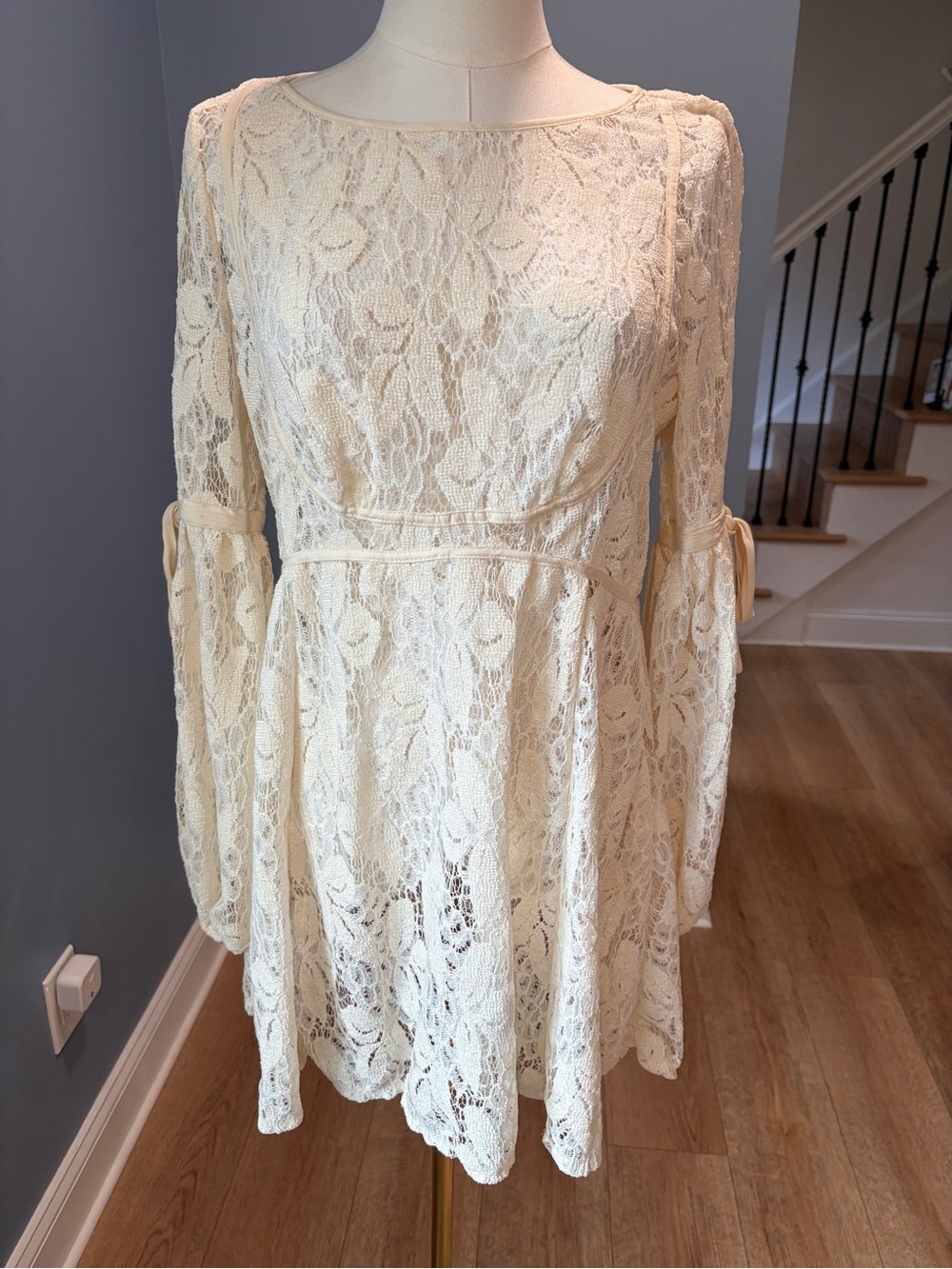Free People Ruby Lace Mini Dress Ivory Bell Sleeve Boho Romantic Small